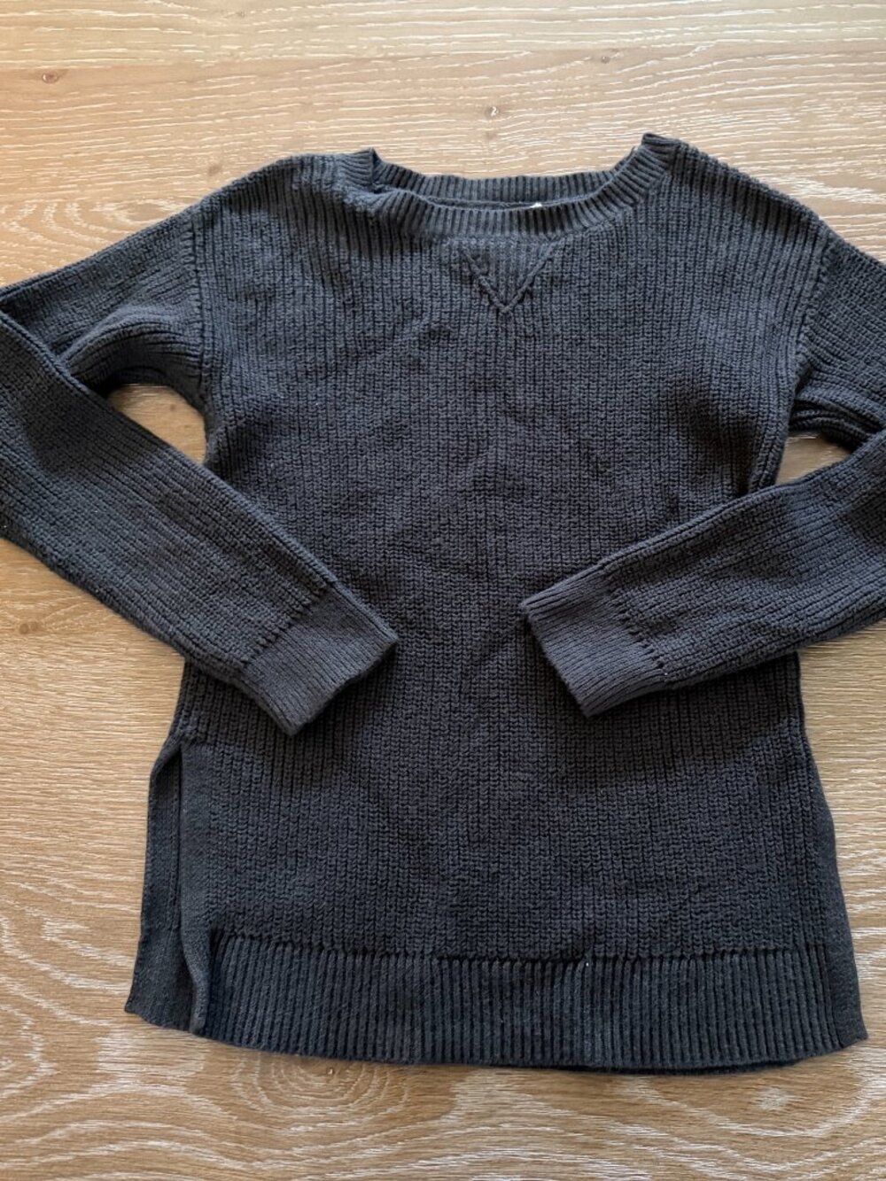 Girls Gap Kids black long sleeve sweater size Medium